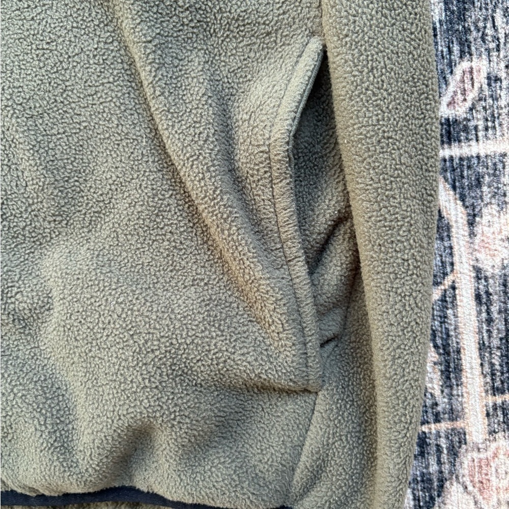 Lands' End Cream and Black Fleece Pullover - Picture 3 of 3
